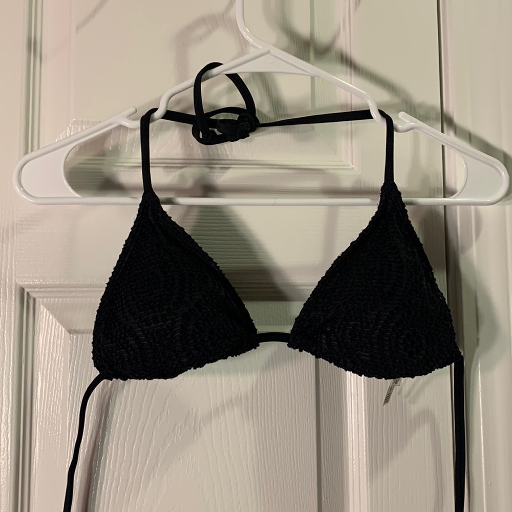 Black bikini top